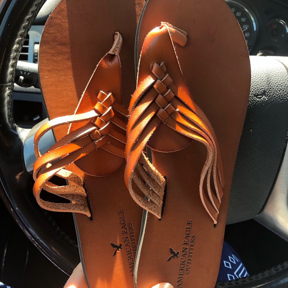American Eagle thong sandals